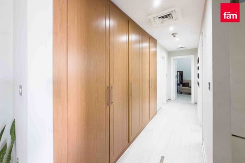 Apartment in Dubai 2 bedrooms, 121.4 sq.m. № 49381 - photo 11