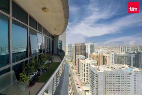 Apartment in Dubai 2 bedrooms, 121.4 sq.m. № 49381 - photo 22
