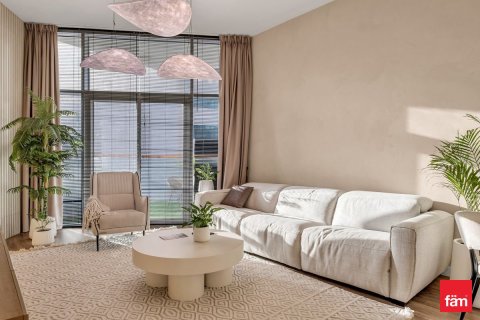 Apartment in Business Bay, Dubai 2 bedrooms, 131 sq.m. № 49392 - photo 2