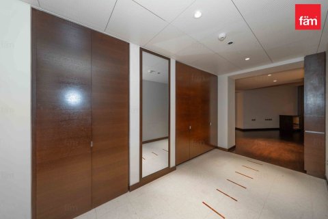 Купить квартиру в Даунтаун Дубай (Даунтаун Бурдж Дубай), Дубай: 2 спальни, 159.4м², № 89534 - фото 12