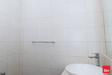 Apartment in Business Bay, Dubai 2 bedrooms, 119.2 sq.m. № 89535 - photo 13