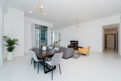 Apartment in Downtown Dubai (Downtown Burj Dubai), Dubai 3 bedrooms, 245 sq.m. № 93621 - photo 8
