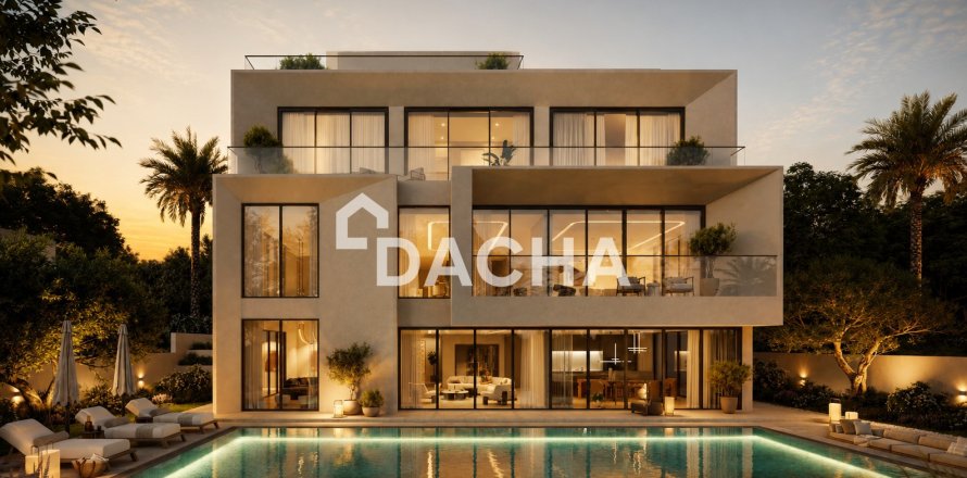 Villa in Dubai 5 bedrooms, 748 sq.m. № 114868