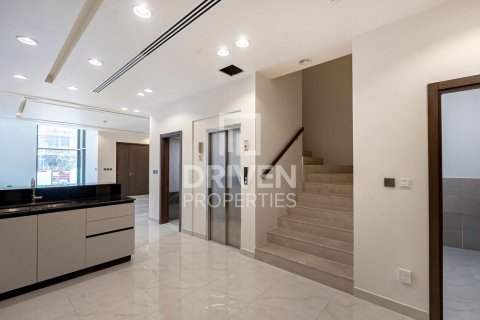 Townhouse in Jumeirah Village Circle, Dubai 4 bedrooms, 362 sq.m. № 87141 - photo 25