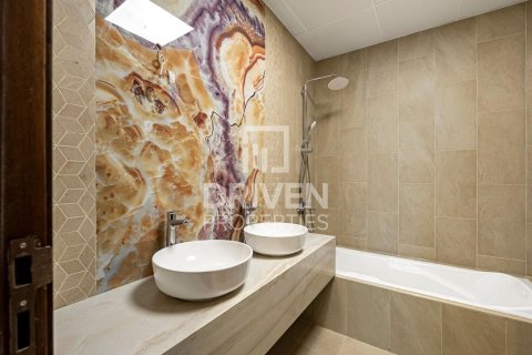 Townhouse in Jumeirah Village Circle, Dubai 4 bedrooms, 362 sq.m. № 87141 - photo 11