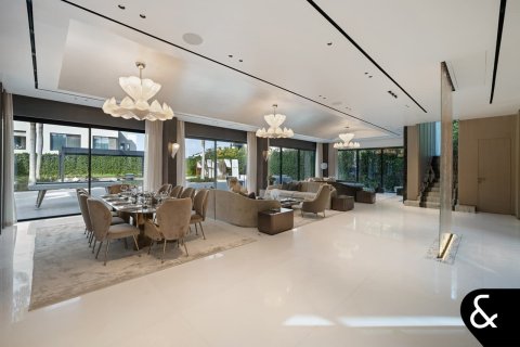 Villa in Al Barari, Dubai 5 bedrooms, 862 sq.m. № 75830 - photo 3