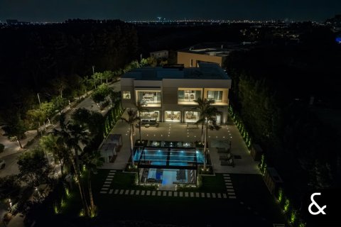 Villa in Al Barari, Dubai 5 bedrooms, 862 sq.m. № 75830 - photo 23