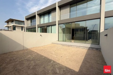 Снять в аренду таунхаус в Дубае: 3 спальни, 358.3м², № 100270 - фото 4