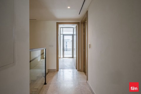 Снять в аренду виллу в Al Furjan, Дубай: 4 спальни, 570м², № 100280 - фото 2