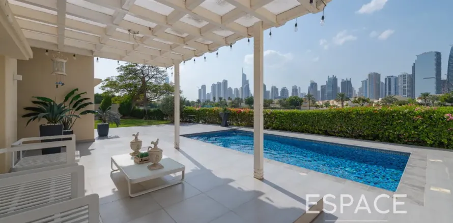 Villa in Meadows 1, Meadows, Dubai 4 bedrooms, 332 sq.m. № 61816