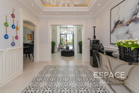 Villa in Meadows 1, Meadows, Dubai 4 bedrooms, 332 sq.m. № 61816 - photo 4