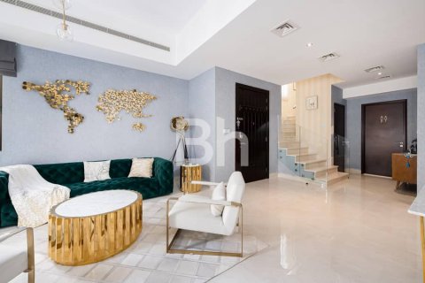Villa en Reem, Dubai, 3 dormitorios, 299 m², № 23366 - foto 16
