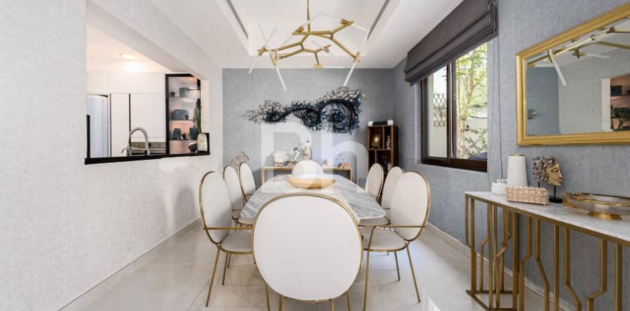 Villa en Reem, Dubai, 3 dormitorios, 299 m², № 23366