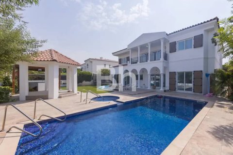 Villa en Green Community, Dubai, 5 dormitorios, 886 m², № 23365 - foto 1