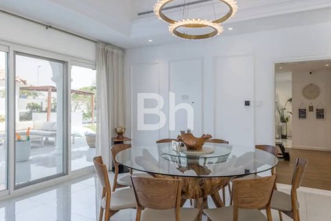 Villa en Green Community, Dubai, 5 dormitorios, 886 m², № 23365 - foto 5