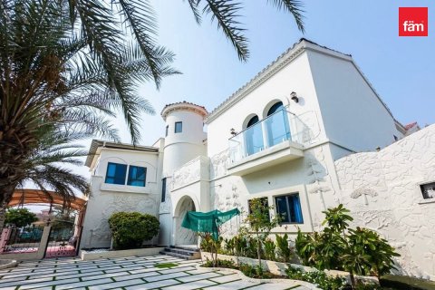 Villa in Dubai 8 bedrooms, 1333.3 sq.m. № 60633 - photo 27