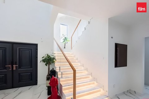 Villa in Dubai 8 bedrooms, 1333.3 sq.m. № 60633 - photo 10