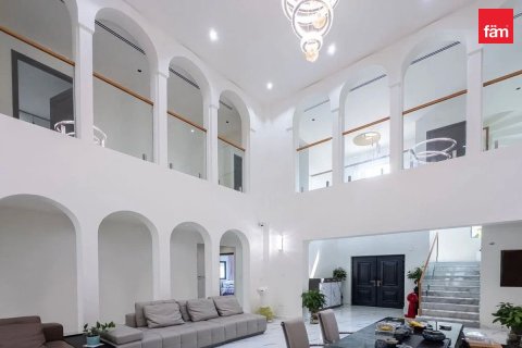 Villa in Dubai 8 bedrooms, 1333.3 sq.m. № 60633 - photo 5