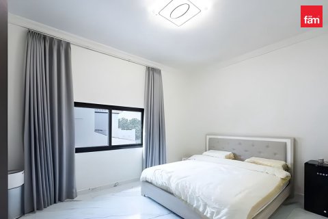 Villa in Dubai 8 bedrooms, 1333.3 sq.m. № 60633 - photo 19