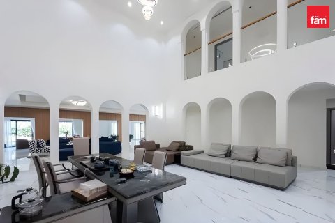 Villa in Dubai 8 bedrooms, 1333.3 sq.m. № 60633 - photo 6