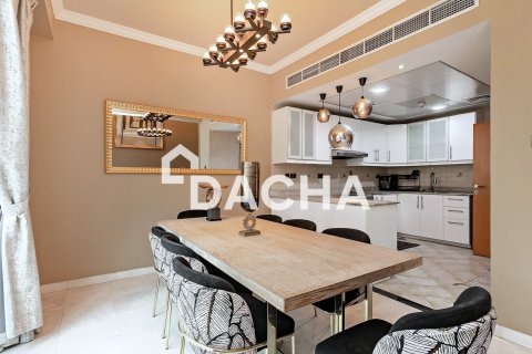 Apartment in Dubai Marina, Dubai 3 bedrooms, 225 sq.m. № 110422 - photo 11