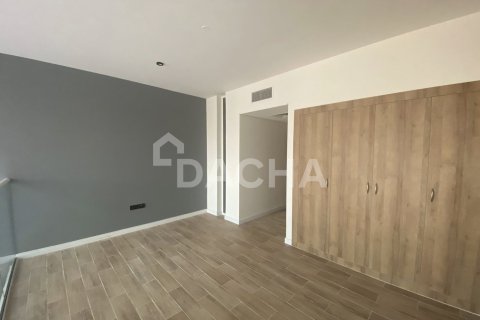 Townhouse in Dubai Land, Dubai 2 bedrooms, 125 sq.m. № 110419 - photo 17