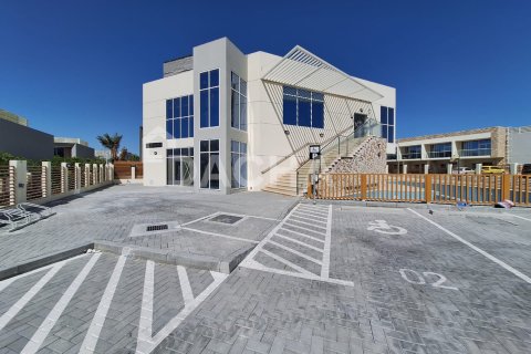 Townhouse in Dubai Land, Dubai 2 bedrooms, 125 sq.m. № 110419 - photo 9