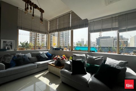 Apartment in Dubai 2 bedrooms, 149.5 sq.m. № 48973 - photo 2