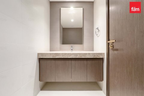 Apartment in Dubai Harbour, Dubai 2 bedrooms, 160 sq.m. № 40884 - photo 22
