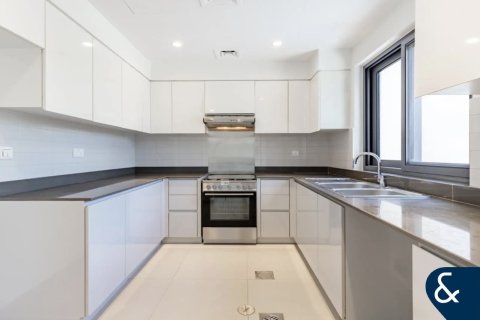 Снять в аренду виллу в Maple at Dubai Hills Estate, Дубай Хилс Эстейт, Дубай: 3 спальни, 207м², № 98963 - фото 2