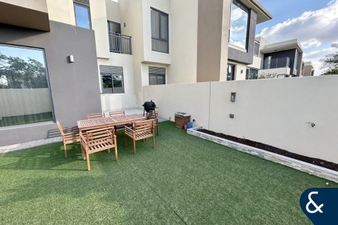 Снять в аренду виллу в Maple at Dubai Hills Estate, Дубай Хилс Эстейт, Дубай: 3 спальни, 207м², № 98963 - фото 10