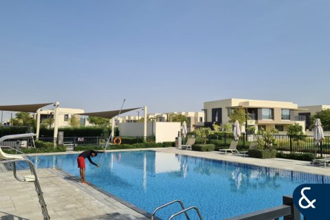 Снять в аренду виллу в Maple at Dubai Hills Estate, Дубай Хилс Эстейт, Дубай: 3 спальни, 207м², № 98963 - фото 12