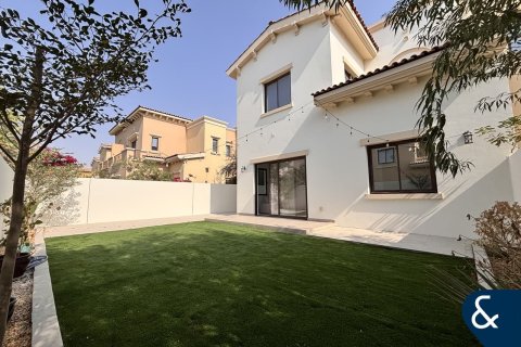 Villa in Mira, Reem, Dubai 3 bedrooms, 237 sq.m. № 98964 - photo 13