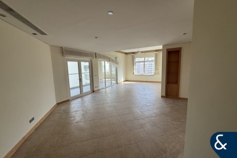 Apartment in Palm Jumeirah, Dubai 3 bedrooms, 201 sq.m. № 98965