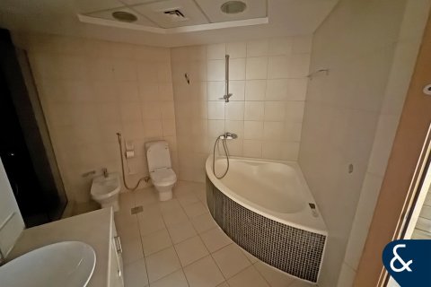 Apartment in Palm Jumeirah, Dubai 3 bedrooms, 201 sq.m. № 98965 - photo 25