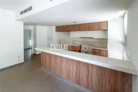 Townhouse in Dubai Hills Estate, Dubai 3 bedrooms, 253 sq.m. № 44623 - photo 4