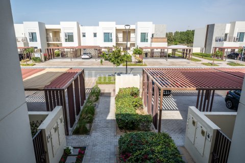 Снять в аренду квартиру в Dubai South (Dubai World Central), Дубай: 2 спальни, 107.52035802м², № 135060 - фото 5