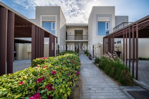Снять в аренду квартиру в Dubai South (Dubai World Central), Дубай: 2 спальни, 107.52035802м², № 135060 - фото 23