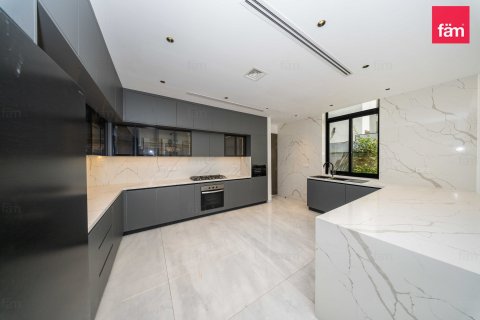 Villa in Al Furjan, Dubai 5 bedrooms, 600 sq.m. № 135078 - photo 27