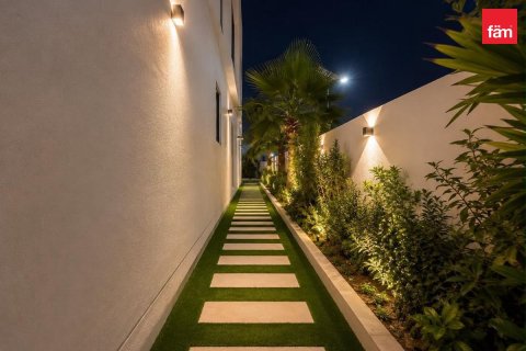 Villa in Al Furjan, Dubai 5 bedrooms, 600 sq.m. № 135078 - photo 14