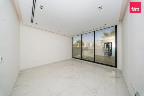 Villa in Al Furjan, Dubai 5 bedrooms, 600 sq.m. № 135078 - photo 5