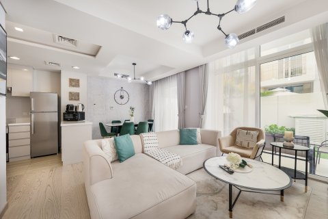 Таунхаус в Дубае, 3 спальни, 192.54м², № 130159