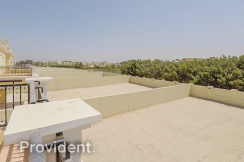Villa en Jumeirah Park, Dubai, 4 dormitorios, № 1520 - foto 6
