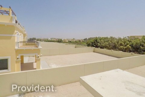 Villa en Jumeirah Park, Dubai, 4 dormitorios, № 1520 - foto 18