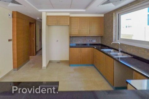 Villa en Jumeirah Park, Dubai, 4 dormitorios, № 1520 - foto 5