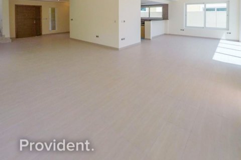 Villa en Jumeirah Park, Dubai, 4 dormitorios, № 1520 - foto 7