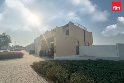Villa in Dubai 4 bedrooms, 372.8 sq.m. № 55746 - photo 3