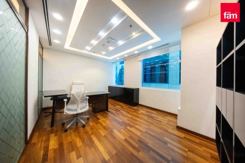 Oficina en Business Bay, Dubai, 181.3 m², № 55751 - foto 7