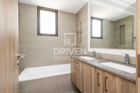 Apartment in Town Square, Dubai 3 bedrooms, 141 sq.m. № 87023 - photo 13