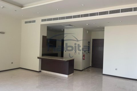 Снять в аренду квартиру в Tiara Residences, Пальма Джумейра, Дубай: 1 спальня, 177.2м², № 7665 - фото 8
